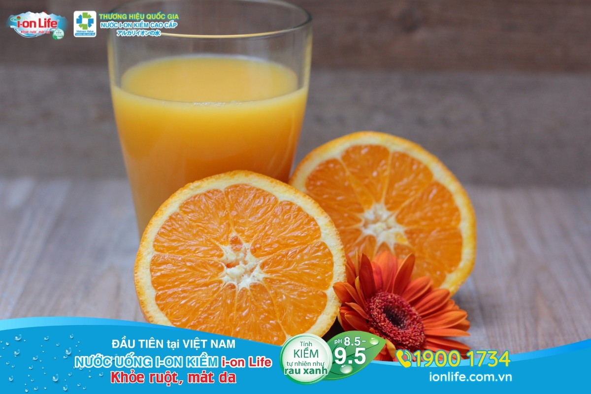 Cam mật ong chứa nhiều Vitamin C giúp phục hồi cơ thể sau khi bị tiêu chảy