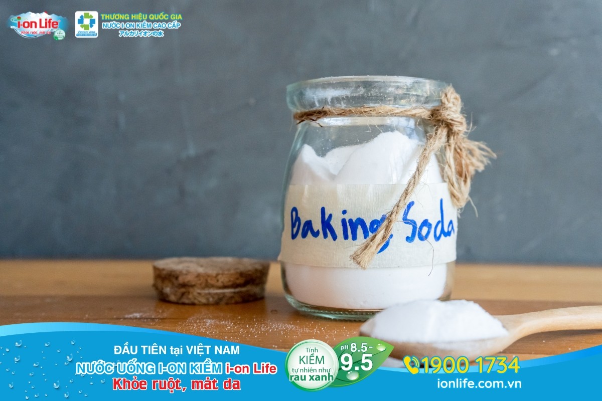 Baking soda một trong những nguyên liệu làm nước kiềm tại nhà