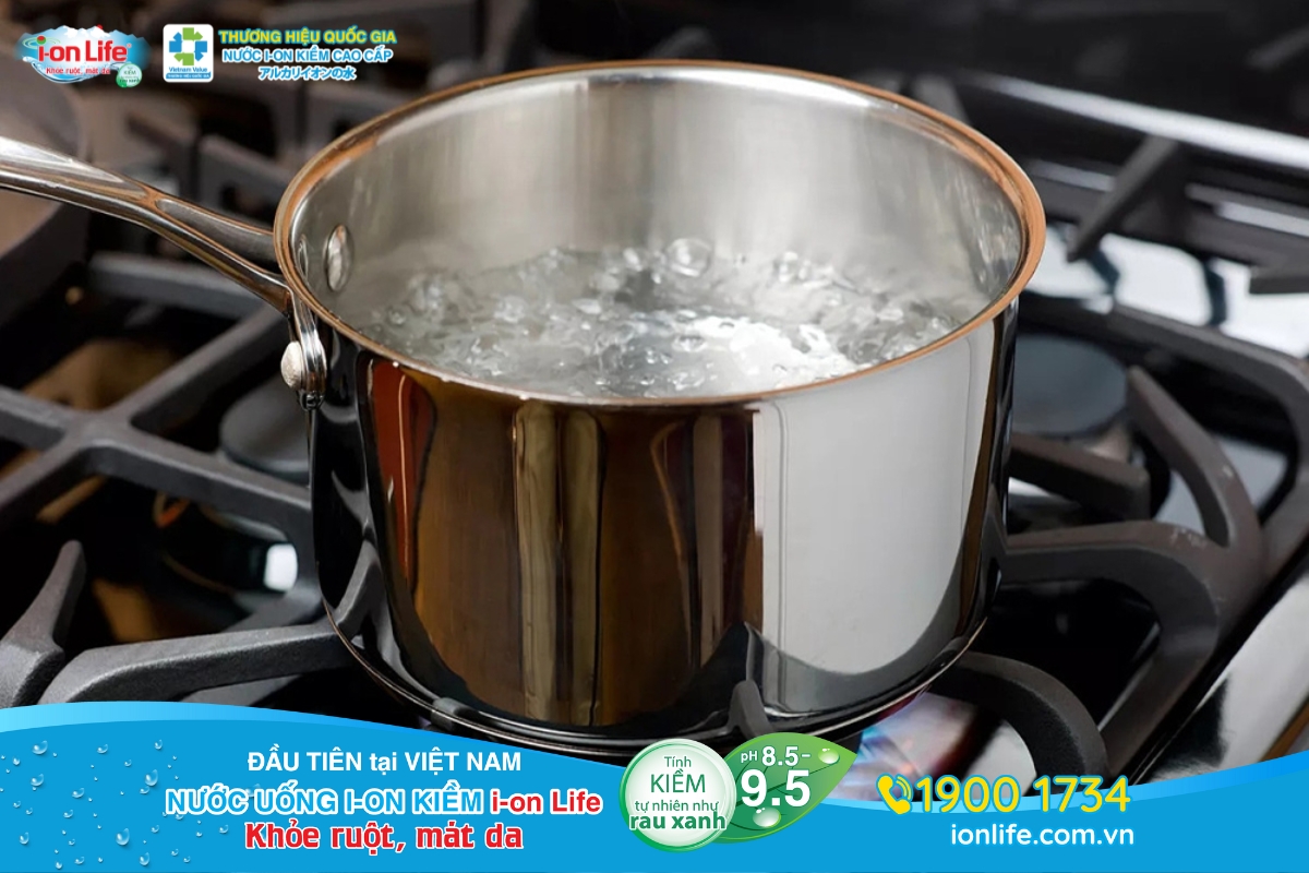 Đun sôi nước không thể loại bỏ Clo dư và kim loại nặng